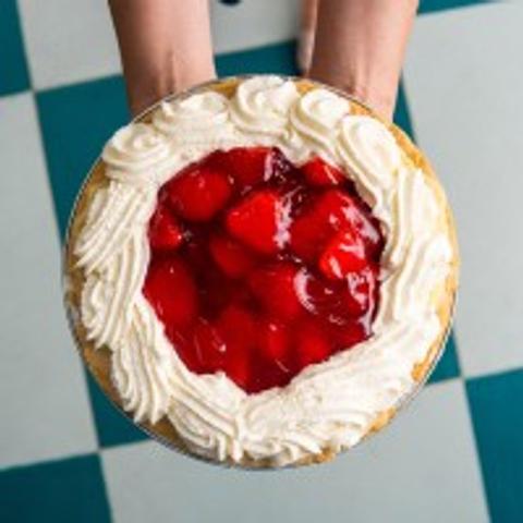Polly's Pies logo