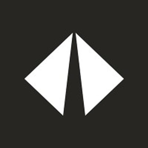 International Motors logo