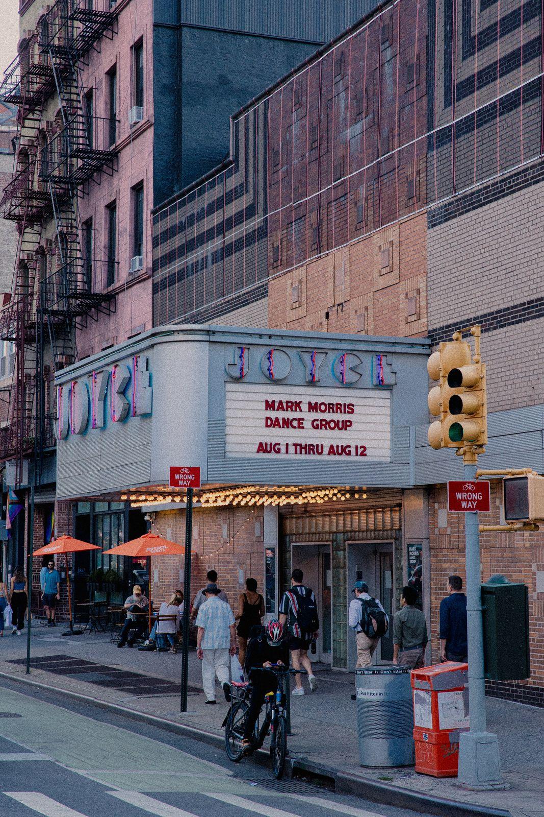 https://static.bandana.com/neighborhoods/Chelsea/Chelsea-12.jpg