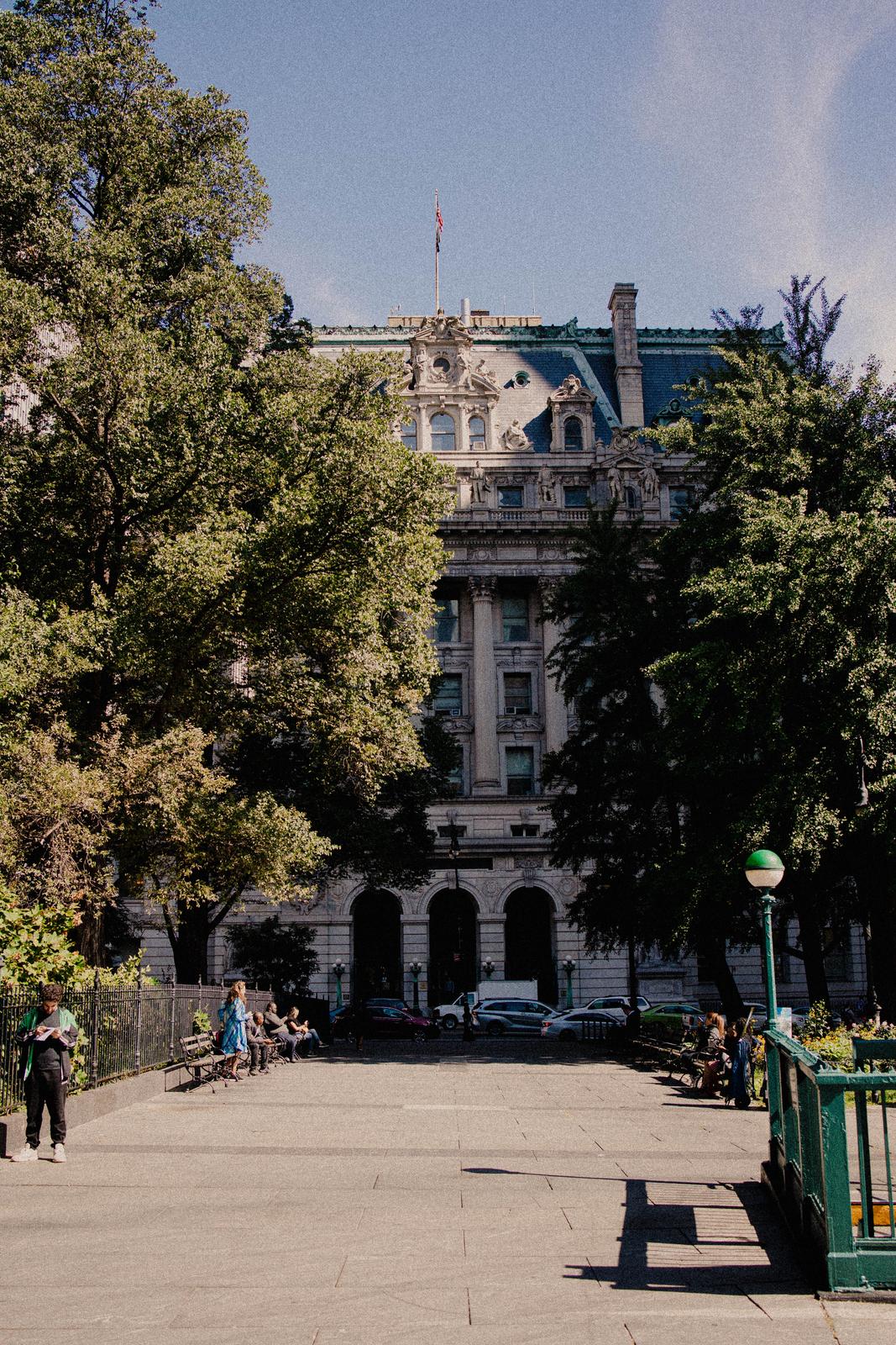 https://static.bandana.com/neighborhoods/Civic Center/Civic Center-16.jpg