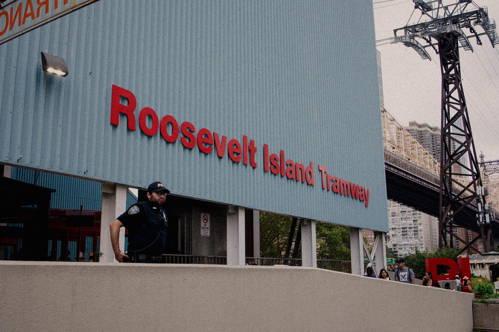 https://static.bandana.com/neighborhoods/Roosevelt Island/Roosevelt Island-3.jpg