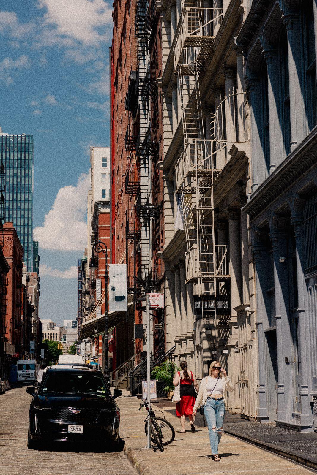 https://static.bandana.com/neighborhoods/Soho/Soho-12.jpg